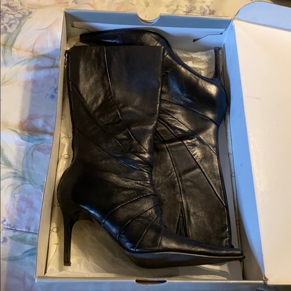 Black Aldo heels